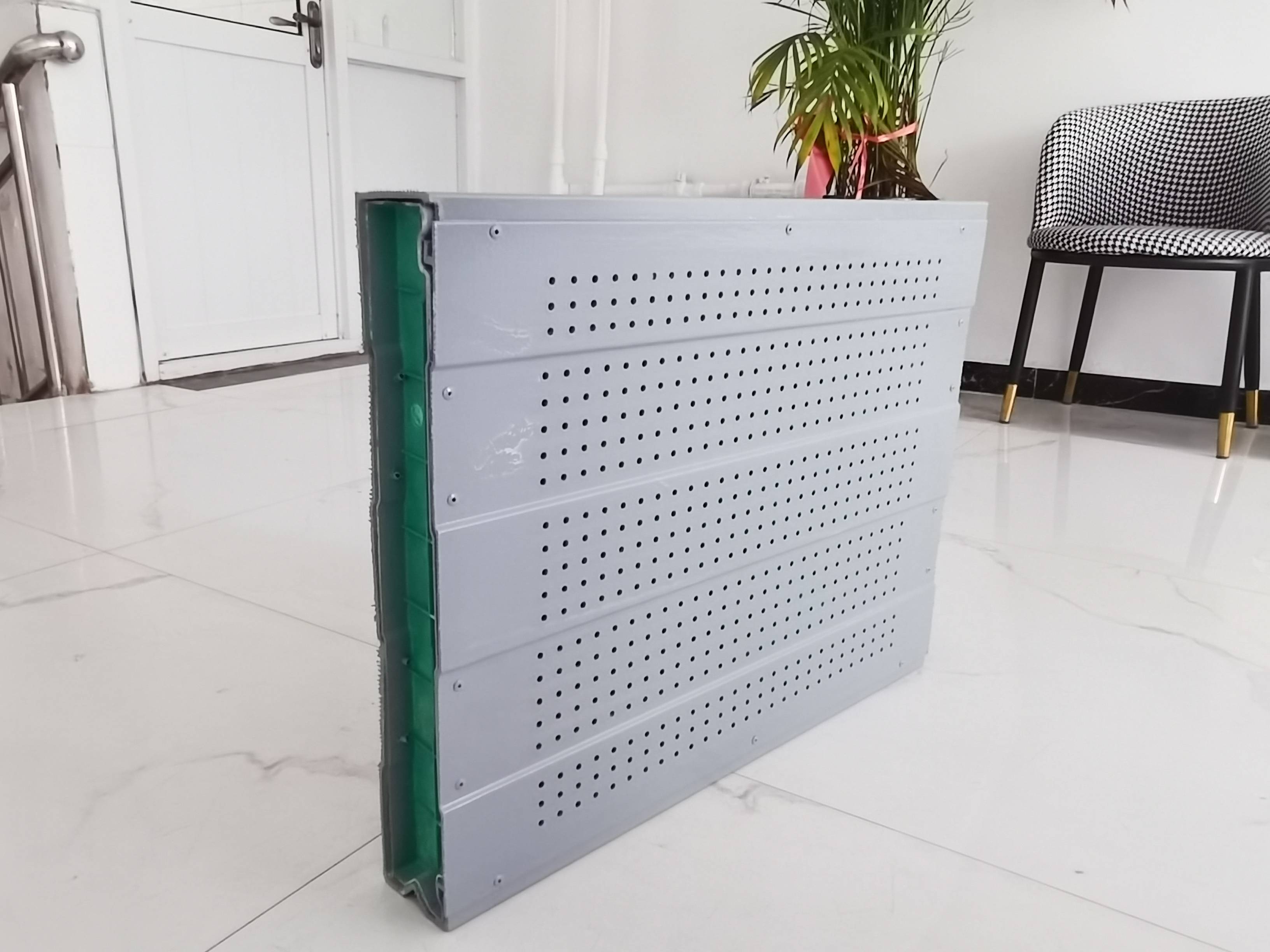 高速公路聲屏障產(chǎn)品特點及組成