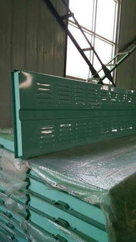 室外金屬隔音板聲屏障與鋼化玻璃聲屏障 特性、應(yīng)用與選擇指南