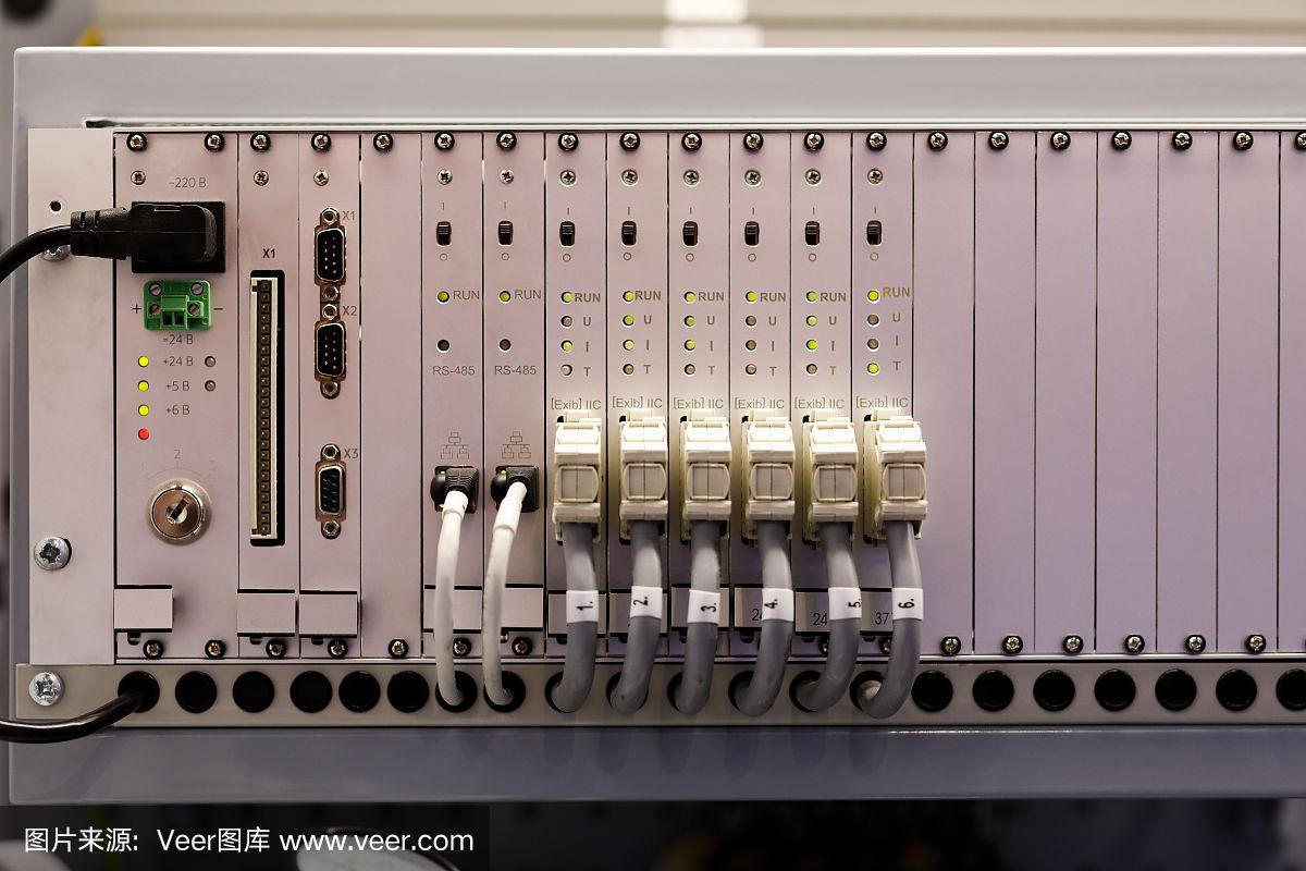 基于模塊化PLC的工業控制系統與工控電腦產品 架構、優勢與選型指南